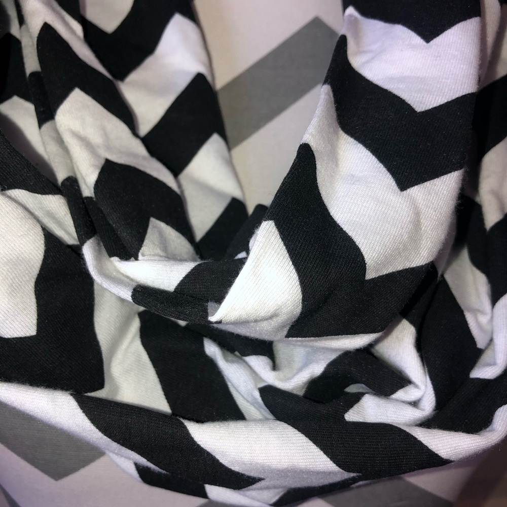Infinity scarf - Picture 4 of 4